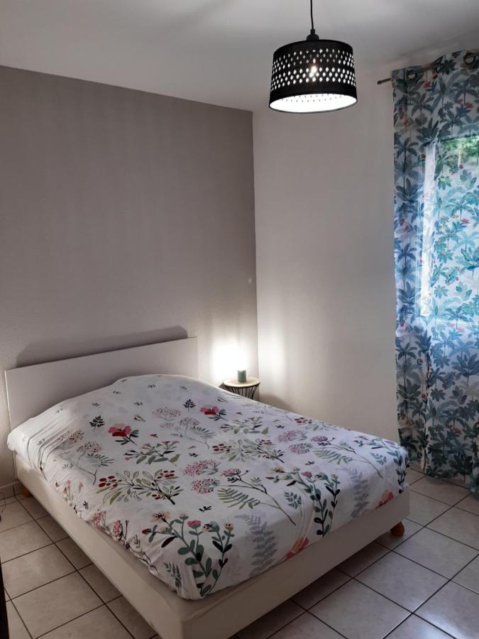 Charmante Maison A Payzac Экстерьер фото